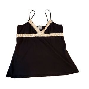 Old Navy Perfect Fit Tank Black with Crochet Trim